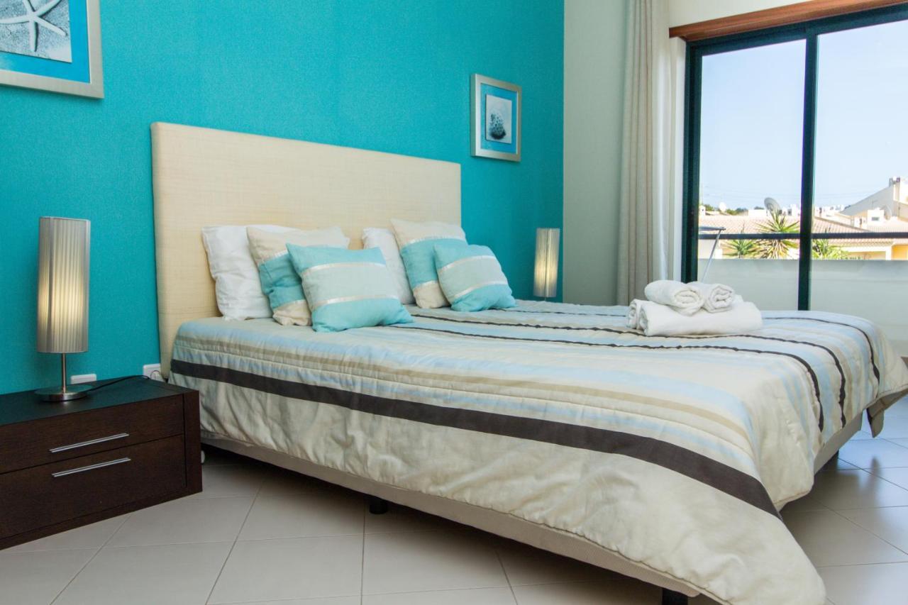 Family Apartment - Pool And Garden & Playground & Beach & Αλμπουφέιρα Εξωτερικό φωτογραφία