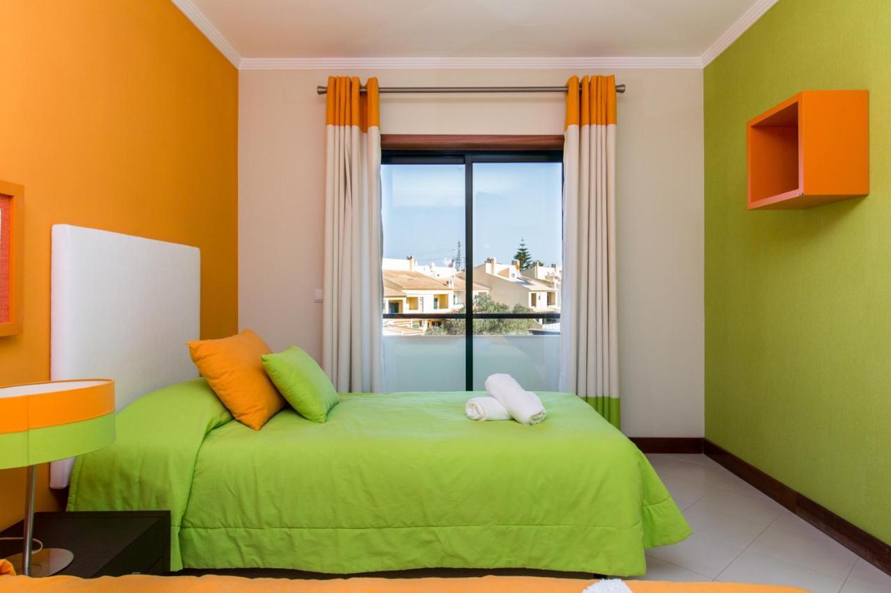 Family Apartment - Pool And Garden & Playground & Beach & Αλμπουφέιρα Εξωτερικό φωτογραφία