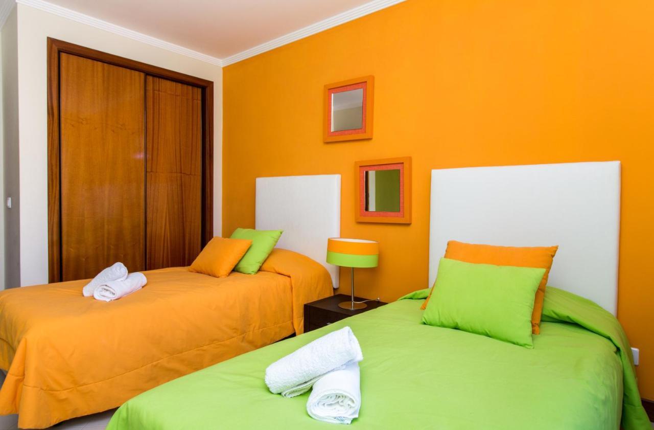 Family Apartment - Pool And Garden & Playground & Beach & Αλμπουφέιρα Εξωτερικό φωτογραφία