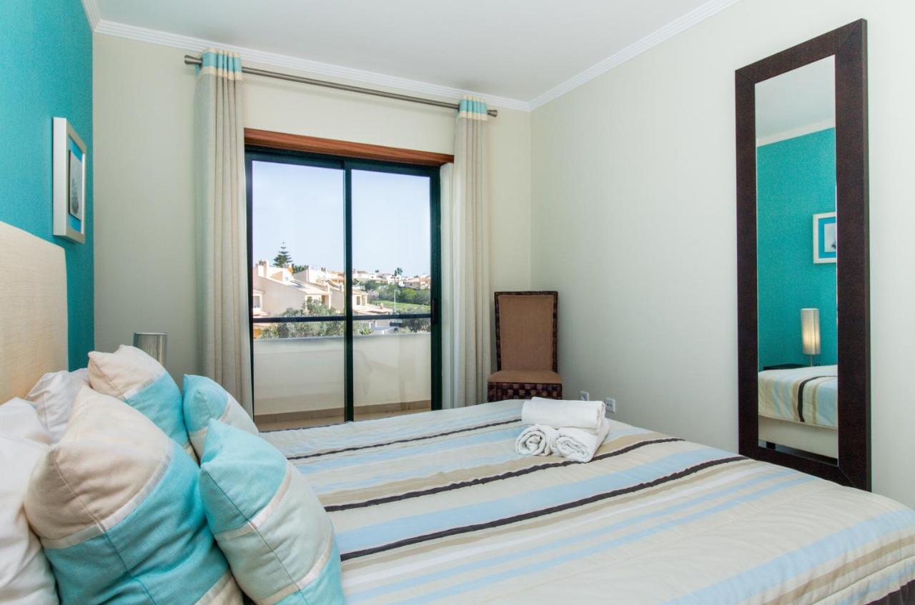 Family Apartment - Pool And Garden & Playground & Beach & Αλμπουφέιρα Εξωτερικό φωτογραφία