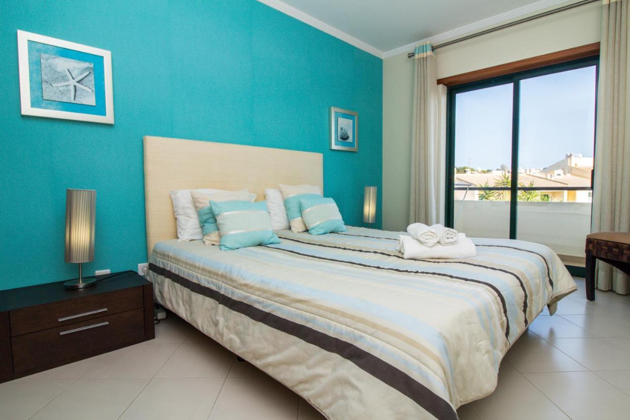 Family Apartment - Pool And Garden & Playground & Beach & Αλμπουφέιρα Εξωτερικό φωτογραφία