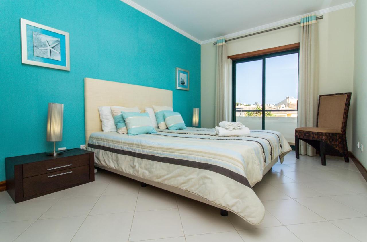 Family Apartment - Pool And Garden & Playground & Beach & Αλμπουφέιρα Εξωτερικό φωτογραφία