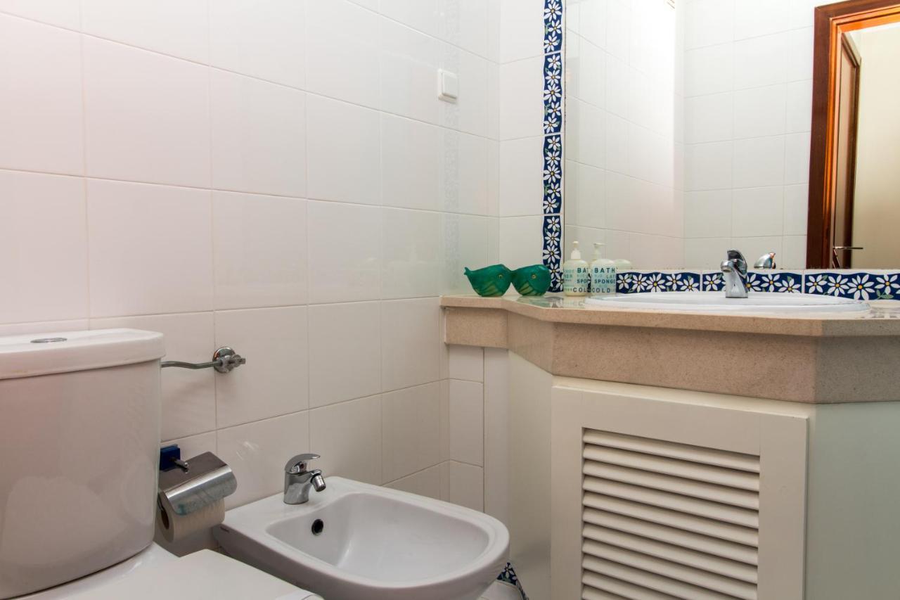 Family Apartment - Pool And Garden & Playground & Beach & Αλμπουφέιρα Εξωτερικό φωτογραφία