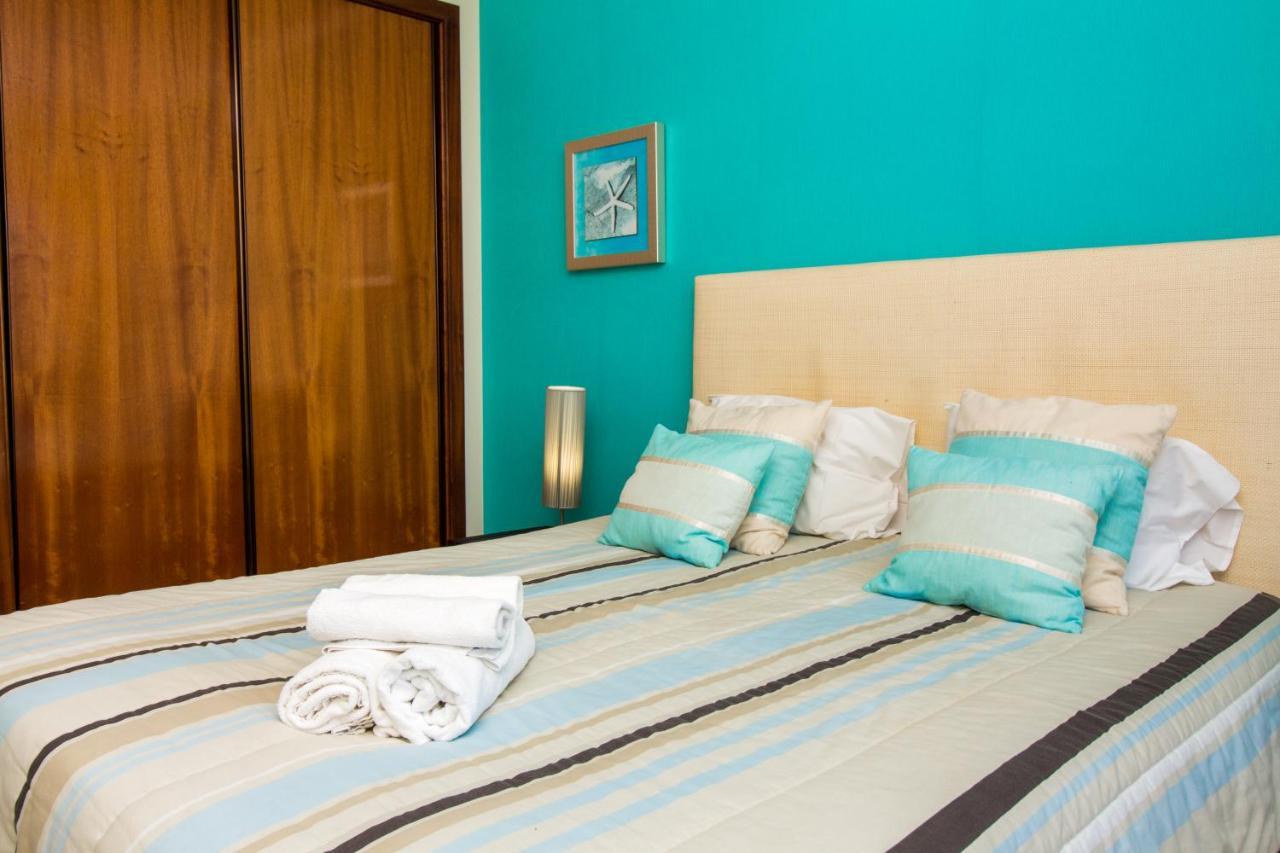 Family Apartment - Pool And Garden & Playground & Beach & Αλμπουφέιρα Εξωτερικό φωτογραφία