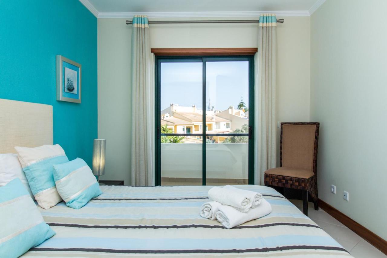 Family Apartment - Pool And Garden & Playground & Beach & Αλμπουφέιρα Εξωτερικό φωτογραφία